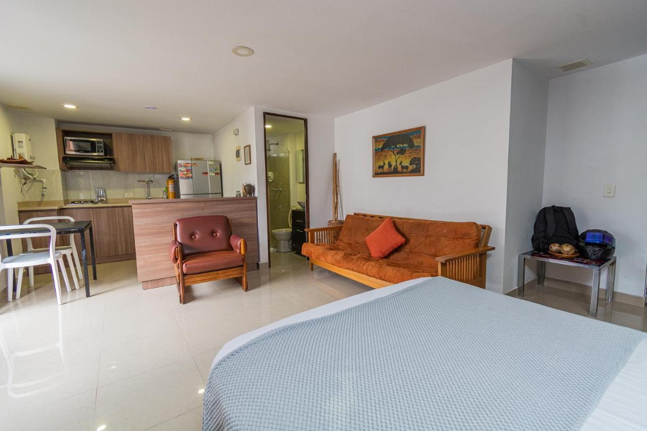 Loft Moderno En El Poblado Con Vista Y Parqueadero Mio Lofts Apartment Medellin Exterior photo