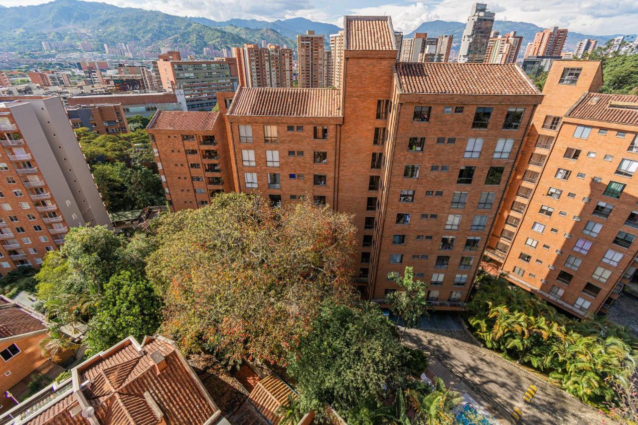 Loft Moderno En El Poblado Con Vista Y Parqueadero Mio Lofts Apartment Medellin Exterior photo
